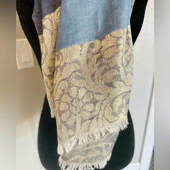 Ann Taylor Metallic Navy Floral Scarf Wrap Shawl ONE SIZE NWOT - Picture 8 of 14